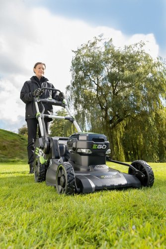 EGO AKU sekačka s pojezdem LM2020E-SP