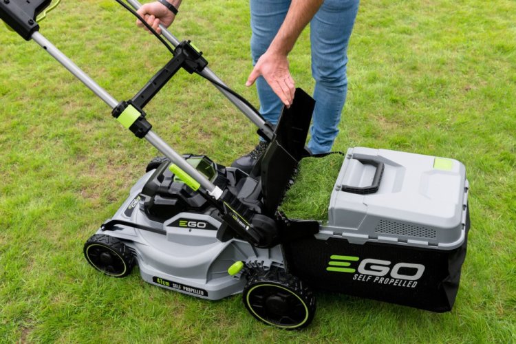 EGO AKU sekačka bez pojezdu LM1700E