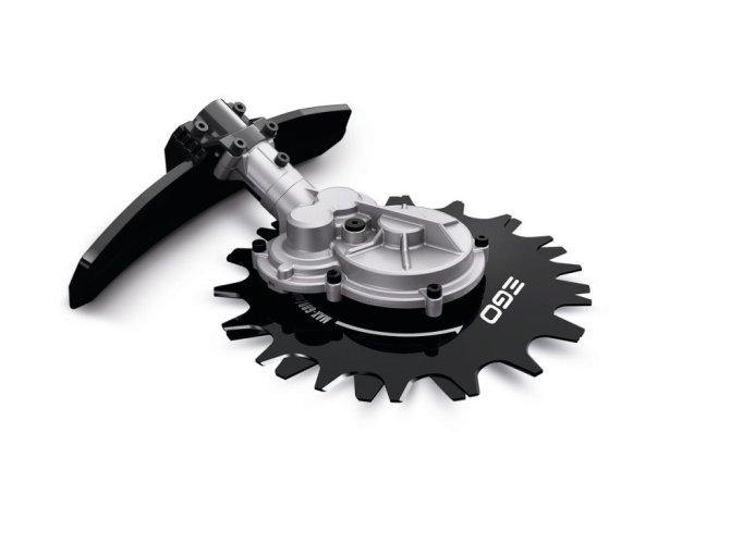 EGO  AKU PRO-X křovinořez BCX4500