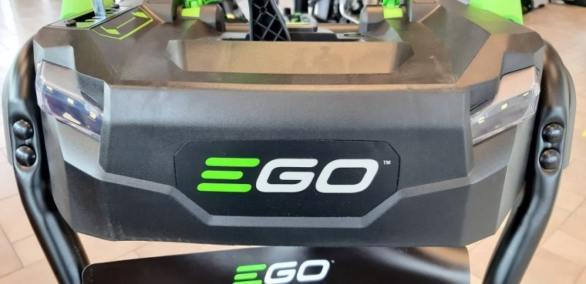 EGO AKU dvoustupňová kolová sněhová fréza SNT2400E-K2753 - sada