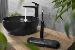 Sonický zubní kartáček s aplikací a nabíjecím cestovním pouzdrem perfect smile, černý Concept ZK5001
