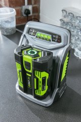 EGO Rychlonabíječka CH5500E
